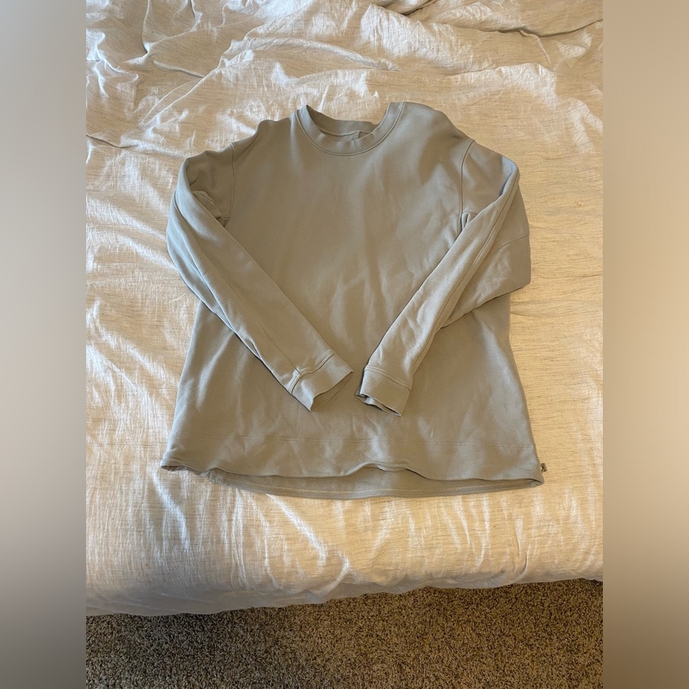 Lululemon crewneck